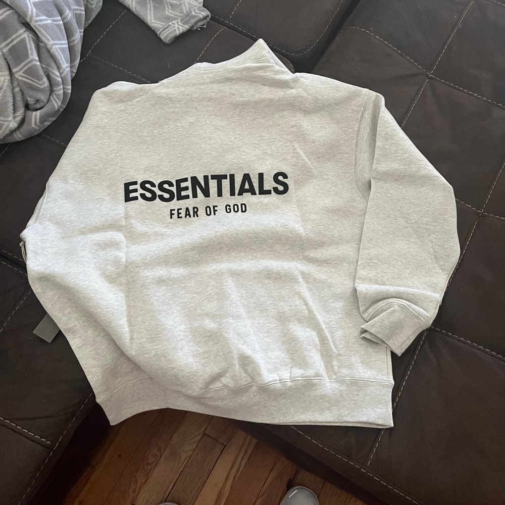 Essentials Fear of God Gray Hoodie - Picture 3 of 3